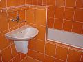 Rekonstrukce bytového jádra, luxfery mezi koupelnou a toaletou, Praha 10